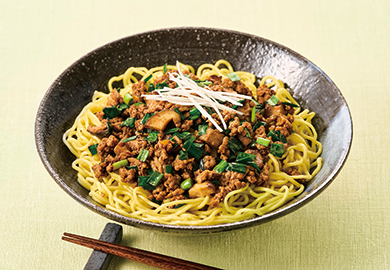 にら香る混ぜそば