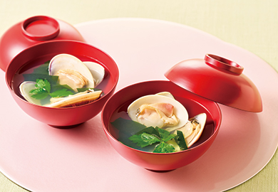 はまぐりとわかめのお吸い物